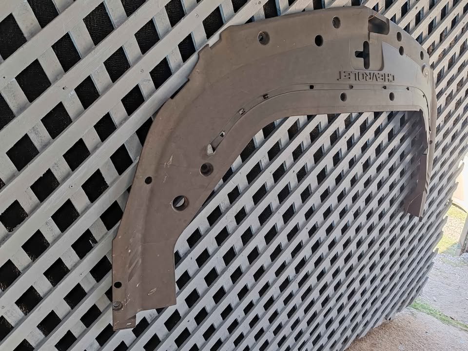 Cubre frontal superior Chevrolet Chevrolet Traverse 2009 - 2012 - Imagen 2