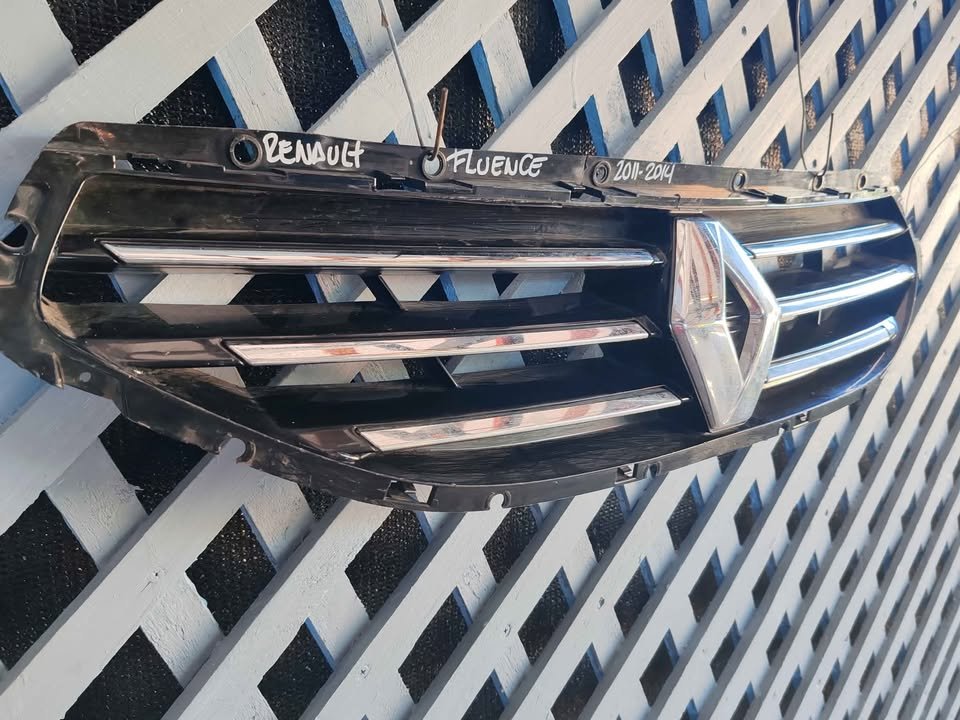 Máscara Renault Fluence 2011 - 2014 - Imagen 2