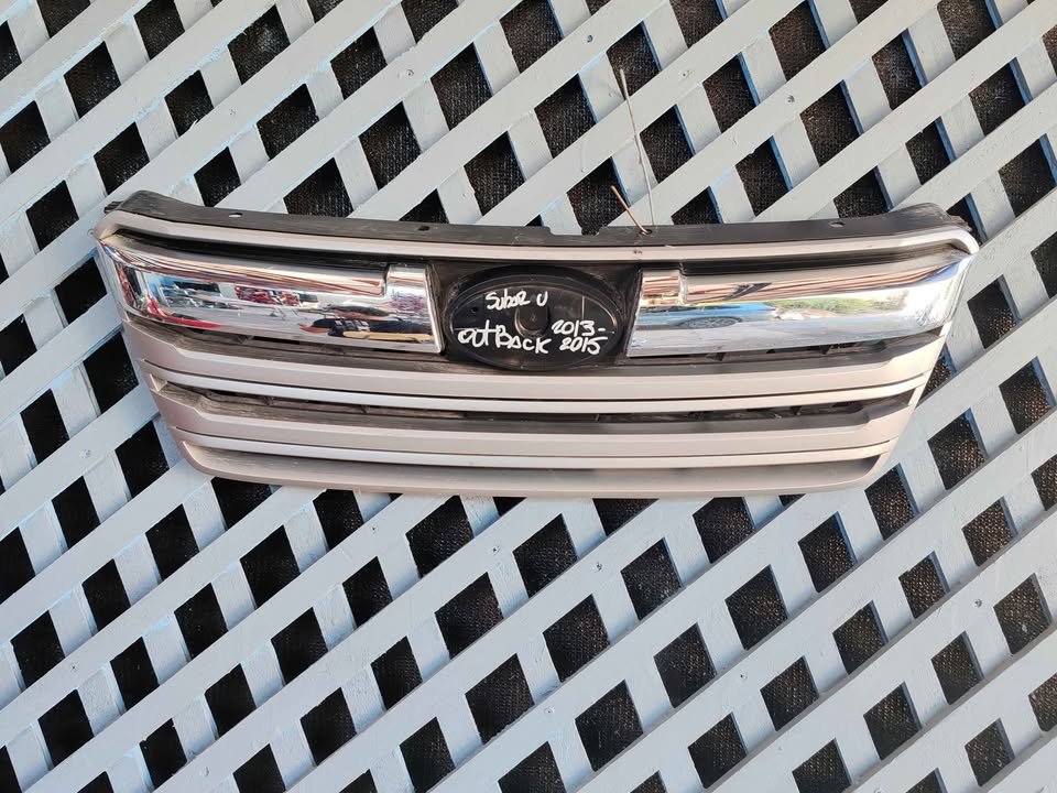 Máscara Subaru Outback 2013 - 2015