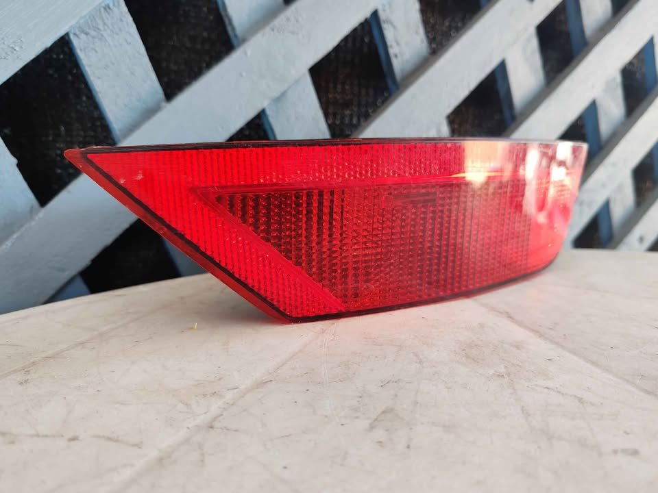 Mica de parachoque trasero derecho Ford Ecosport 2013 - 2020 - Imagen 2