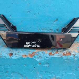 Moldura bajo mascara Nissan Qashqai j11 2018 - 2022