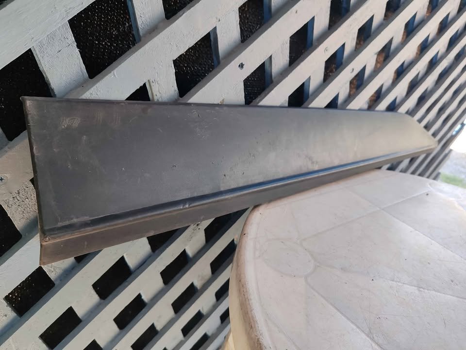 Moldura de puerta delantera derecha Hyundai Venue 2020 - 2024 - Imagen 2