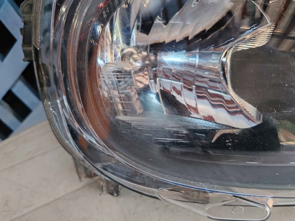 Óptico inferior derecho Citroen C3 2017 - 2020 - Imagen 3