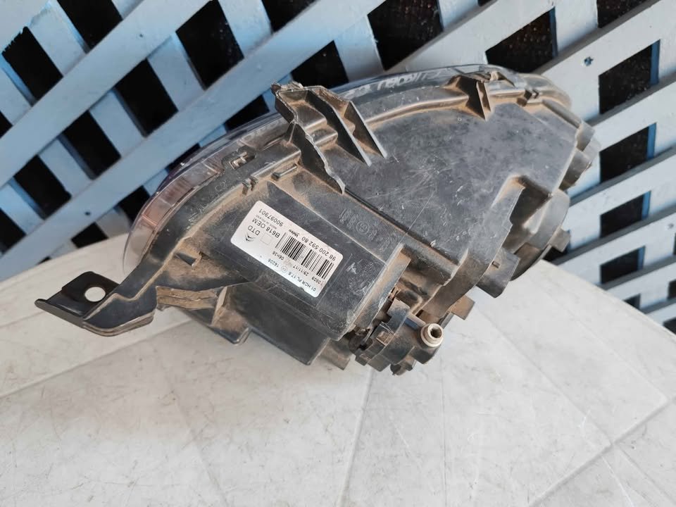 Óptico inferior derecho Citroen C3 2017 - 2020 - Imagen 5