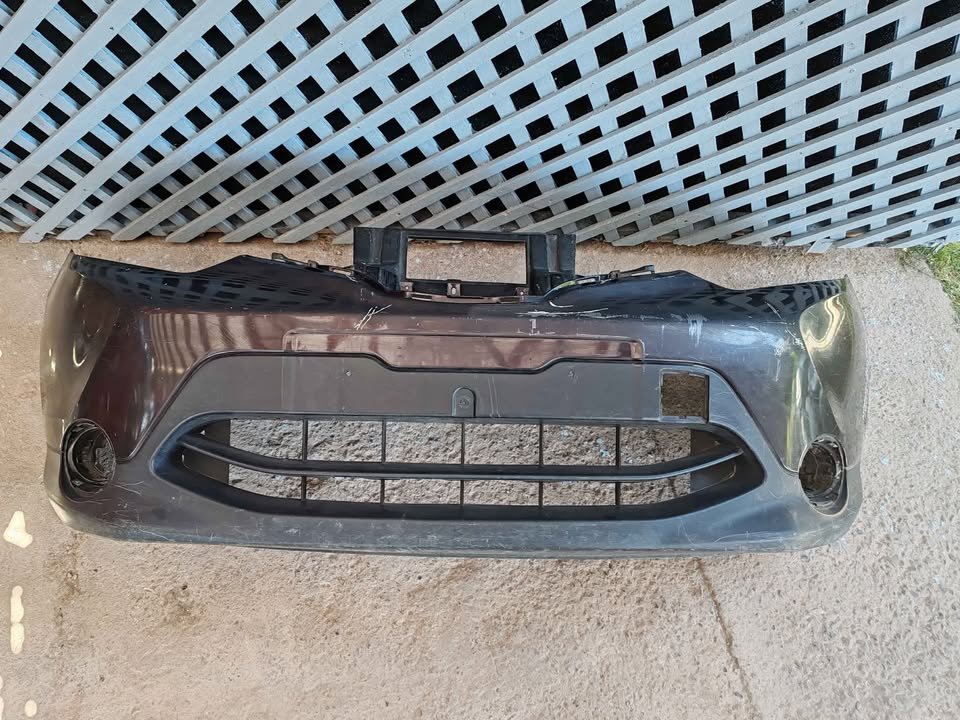 Parachoque delantero Nissan Qashqai 2015 - 2017