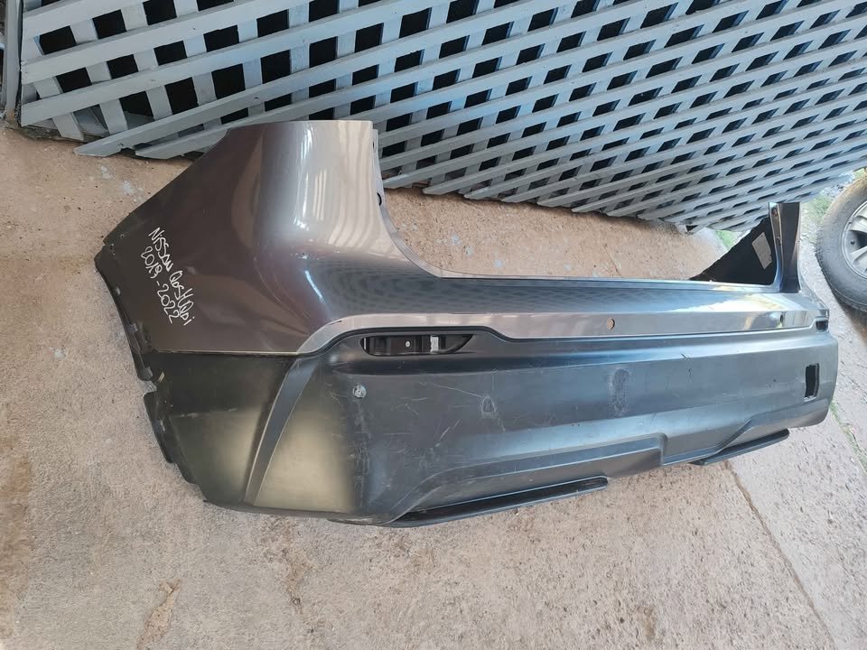 Parachoque trasero Nissan Qashqai 2019 - 2022 - Imagen 4