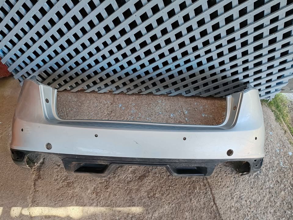 Parachoque trasero Porsche Cayenne 2011 - 2015