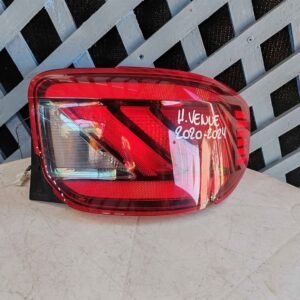 Foco trasero derecho Hyundai Venue 2020 - 2024