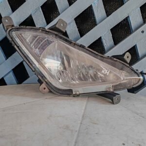 Neblinero derecho Hyundai Elantra 2014 - 2016