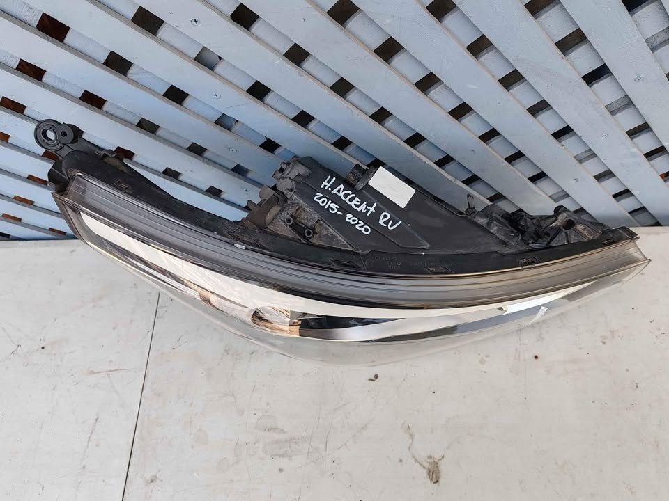 Óptico derecho Hyundai Accent RB 2015 - 2020 - Imagen 5