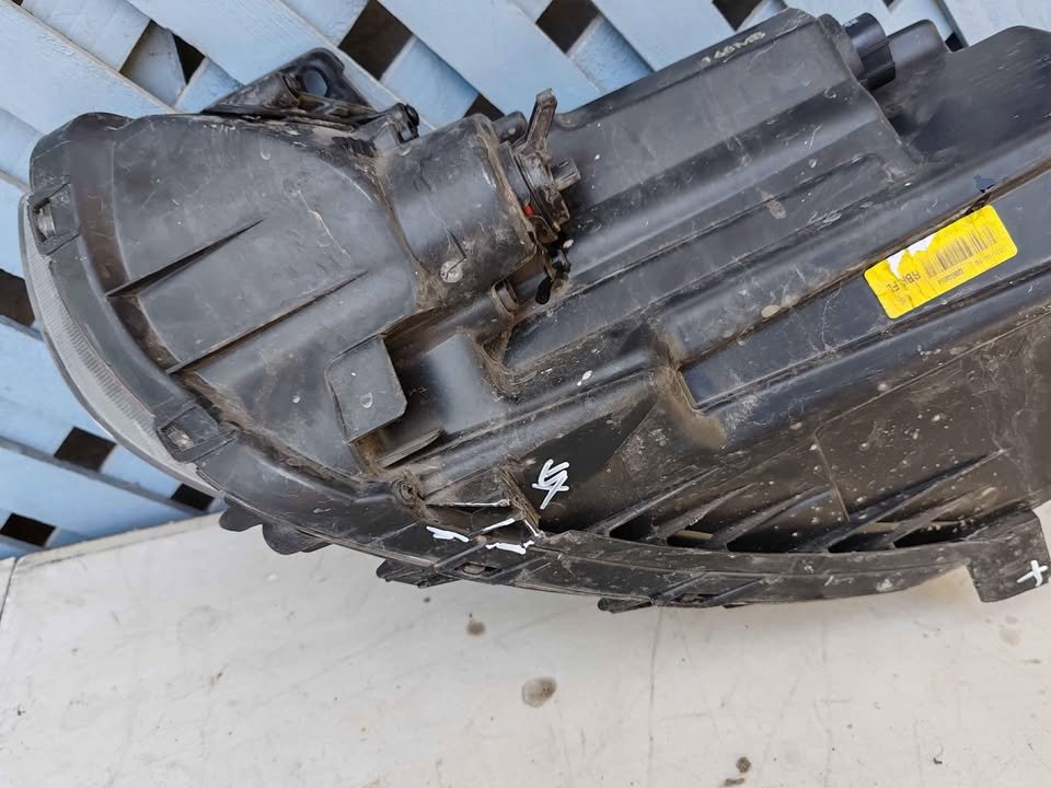 Óptico derecho Hyundai Accent RB 2015 - 2020 - Imagen 6