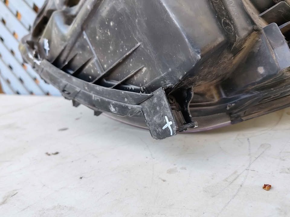 Óptico derecho Hyundai Accent RB 2015 - 2020 - Imagen 7