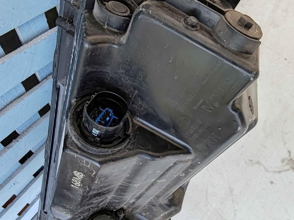 Óptico derecho Hyundai Accent RB 2015 - 2020 - Imagen 8