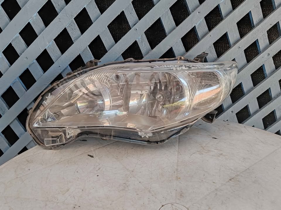 Óptico izquierdo Toyota Corolla 2011 - 2014