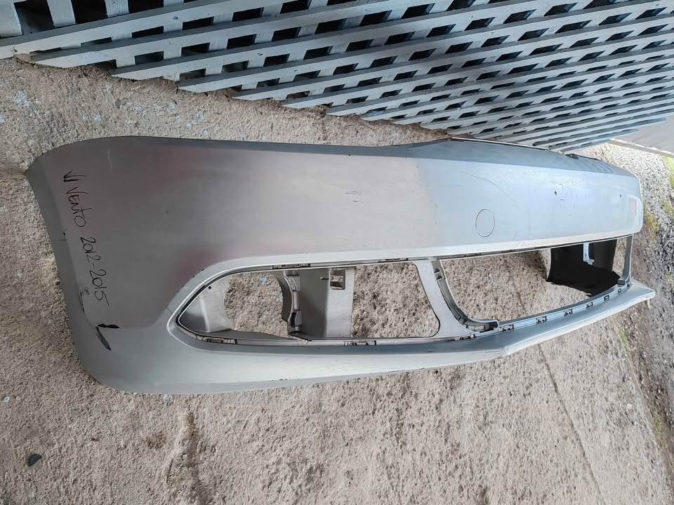 Parachoque delantero Volkswagen Vento 2012 - 2015 - Imagen 3