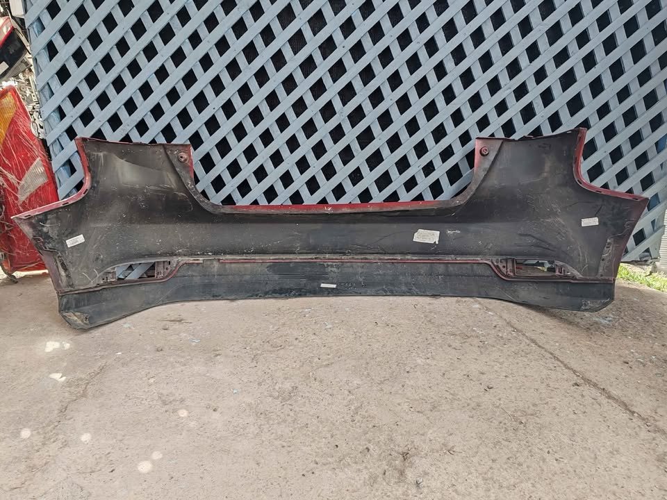 Parachoque trasero Ford Focus HB 2016 - 2019 - Imagen 8