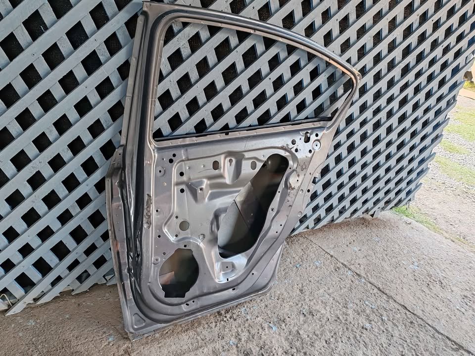Puerta trasera derecha Chevrolet Cruze 2010 - 2015 - Imagen 8