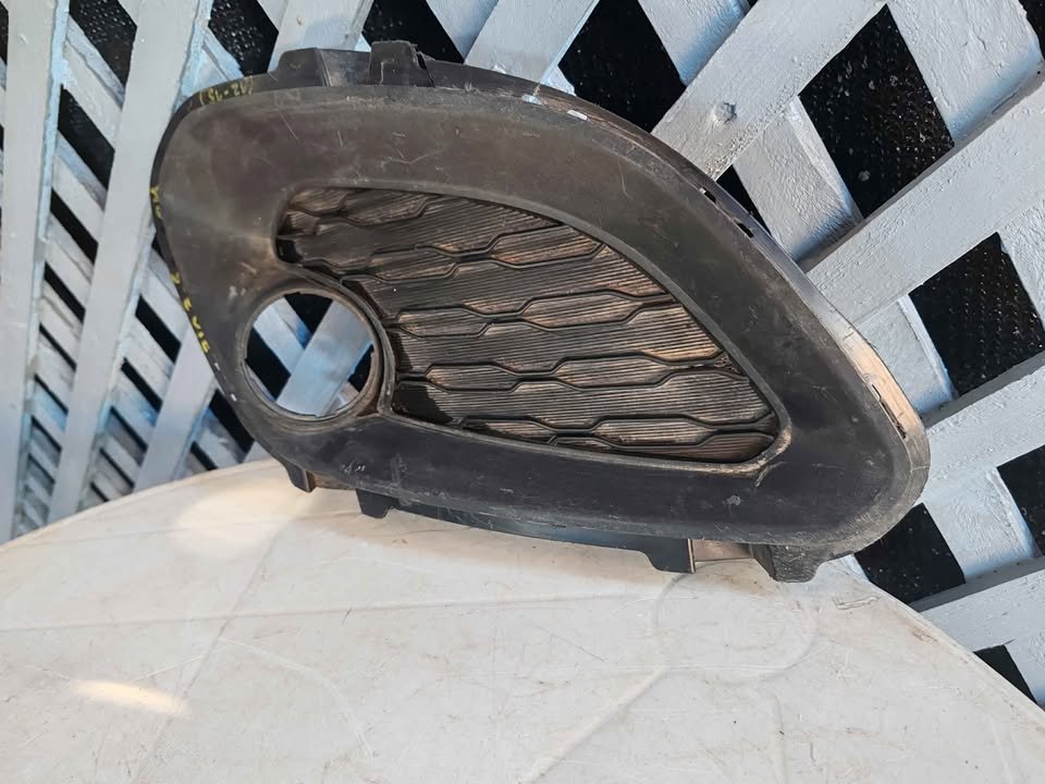 Tapa de neblinero derecho Kia Rio 5 2012 - 2015 - Imagen 3