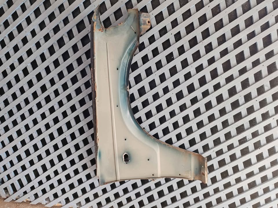 Tapabarro izquierdo Hyundai Galloper 2004 - 2006 - Imagen 7