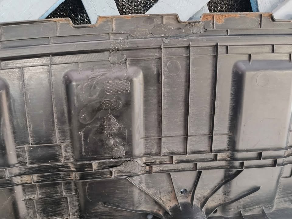 Cubre motor inferior Hyundai Accent 2024 - 2025 - Imagen 5