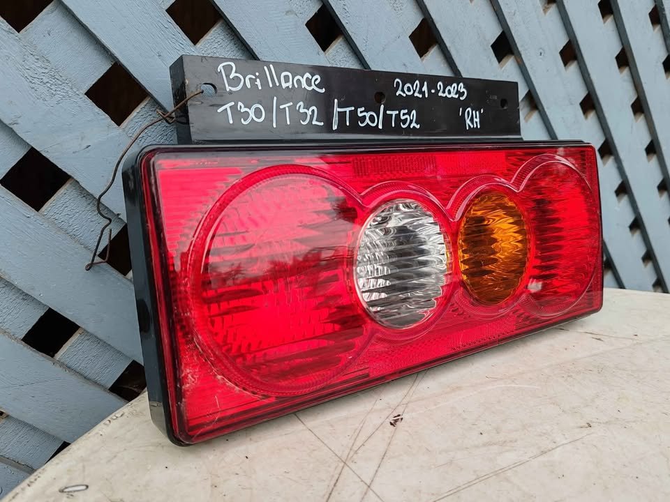 Foco trasero derecho Brilliance T30 / T32/ T50 / T52 2021 - 2023 - Imagen 2
