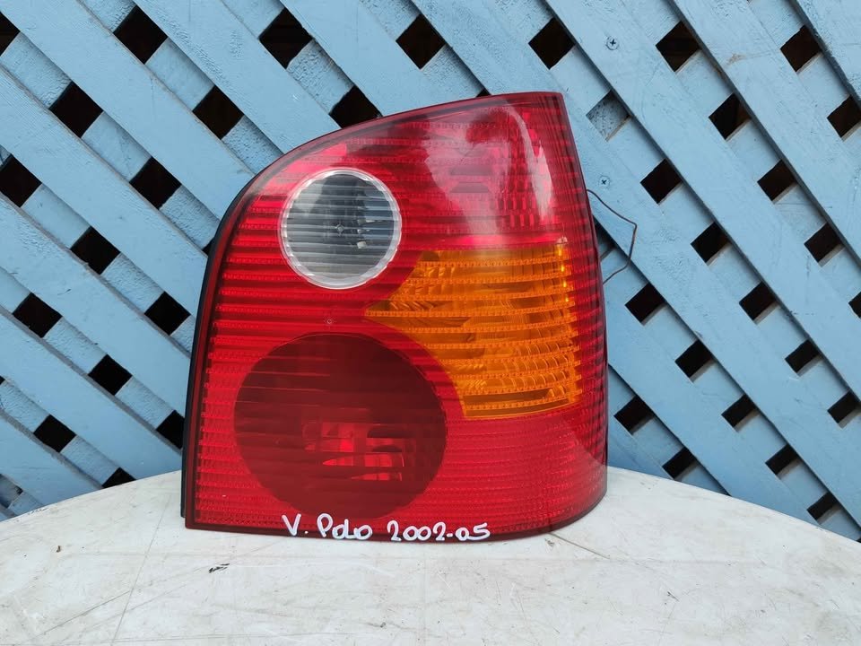 Foco trasero derecho Volkswagen Polo 2002 - 2005