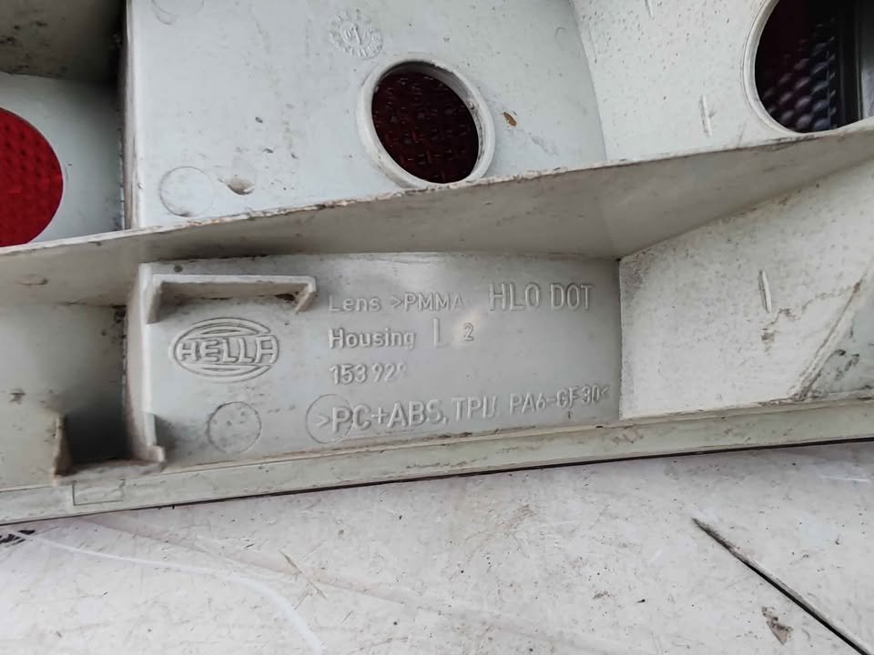 Foco trasero izquierdo Audi A4 2001 - 2004 - Imagen 7