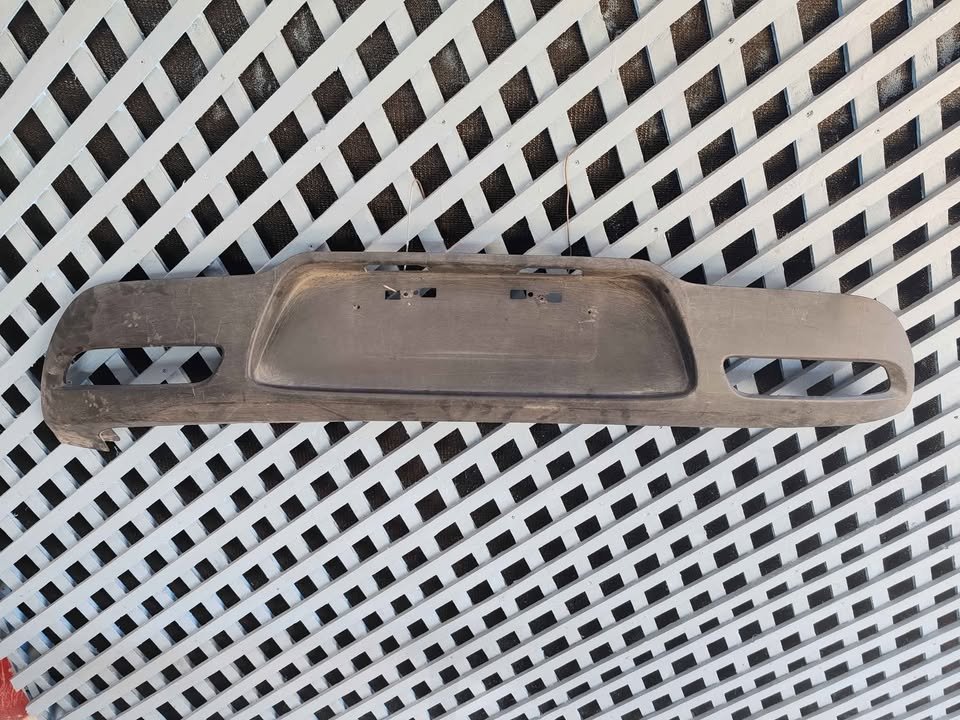 Moldura de parachoque trasero Kia Rio 3 y 5 2012 - 2014