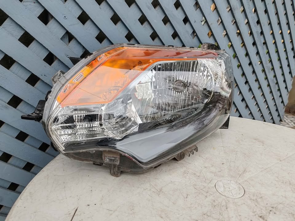 Óptico izquierdo Mitsubishi L200 2016 - 2018 - Imagen 3