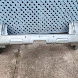 Parachoque trasero Toyota 4runner SR5 2010 - 2011