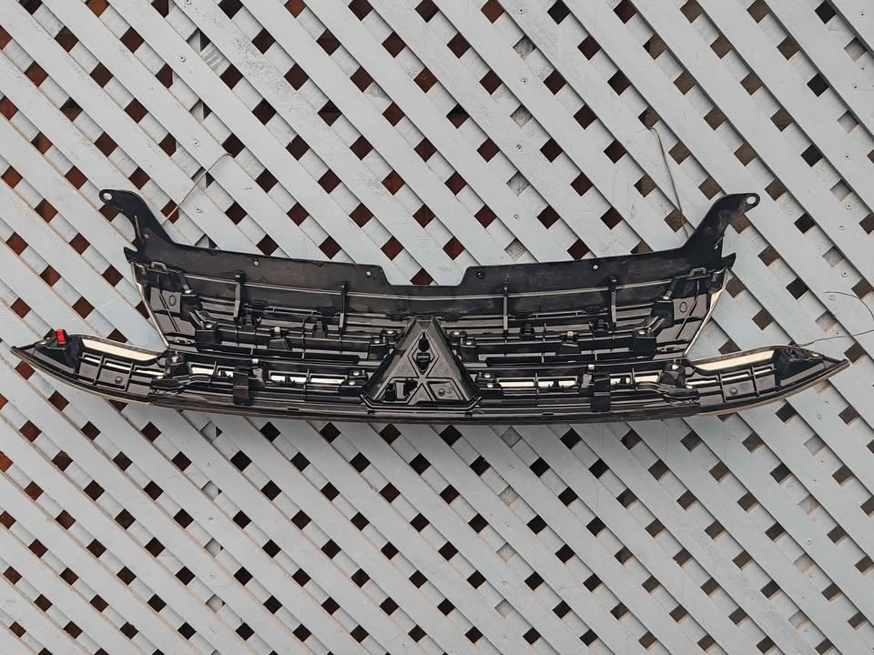 Máscara Mitsubishi Outlander 2020 - 2023 - Imagen 7