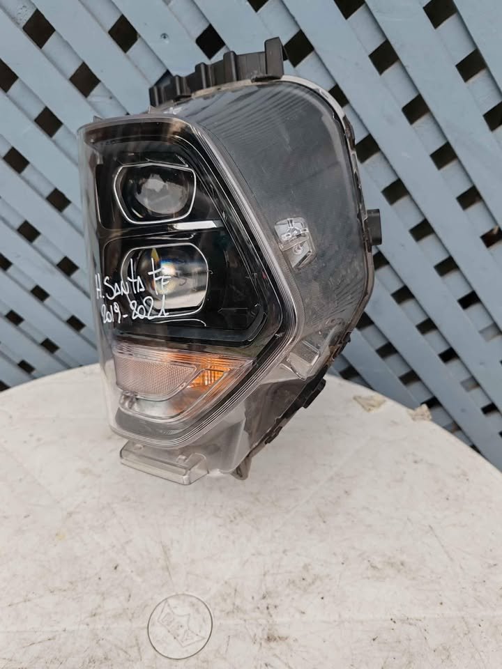 Optico derecho inferior Hyundai Santa Fe 2019 - 2021 - Imagen 3