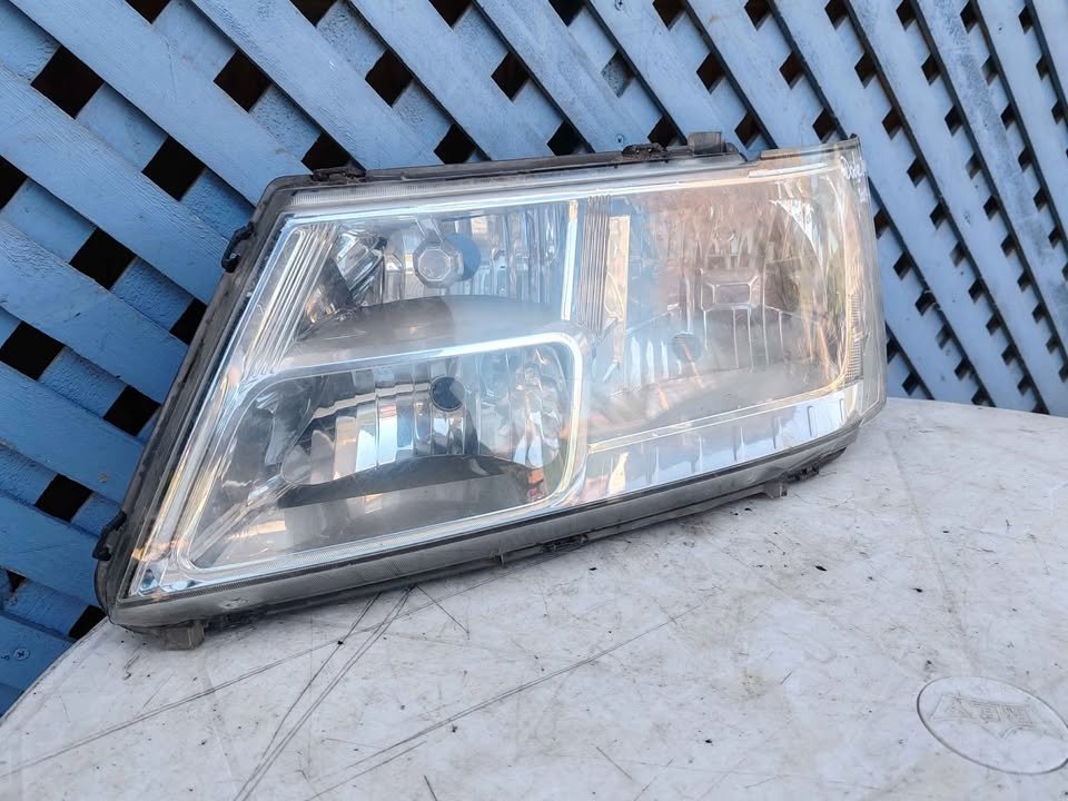 Óptico izquierdo Dodge Journey 2009 - 2020 - Imagen 3