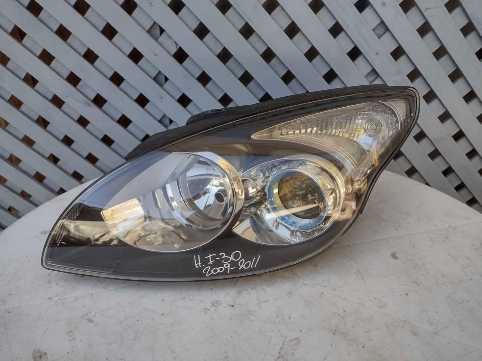 Optico izquierdo Hyundai i30 2009 - 2011