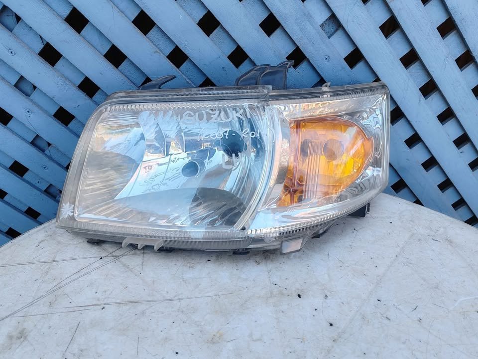 Optico izquierdo Suzuki APV 2007 - 2012