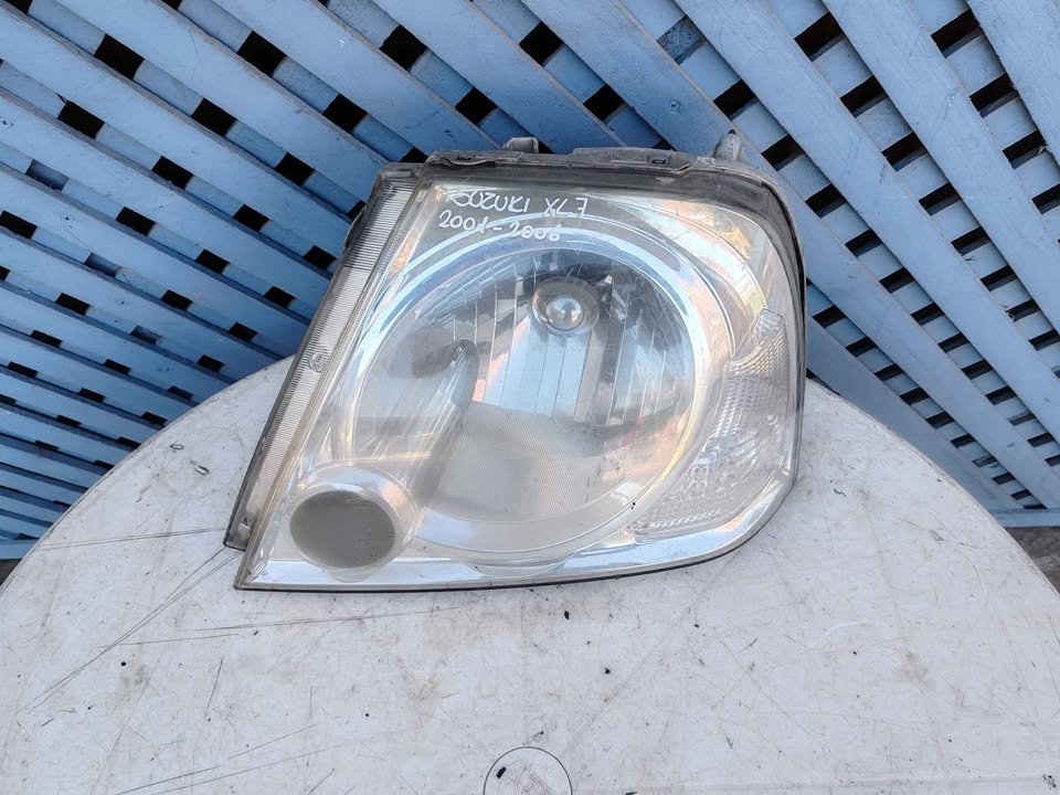 Óptico izquierdo Suzuki XL7 2003 - 2006 - Imagen 2