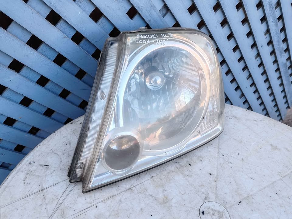 Óptico izquierdo Suzuki XL7 2003 - 2006 - Imagen 3