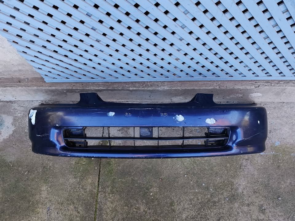 Parachoque delantero Honda Civic 1996 - 1998