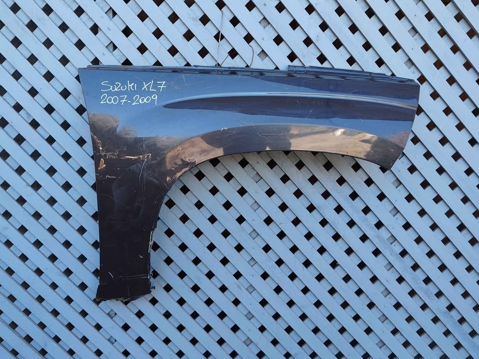 Tapabarro derecho Suzuki XL7 2007 - 2009