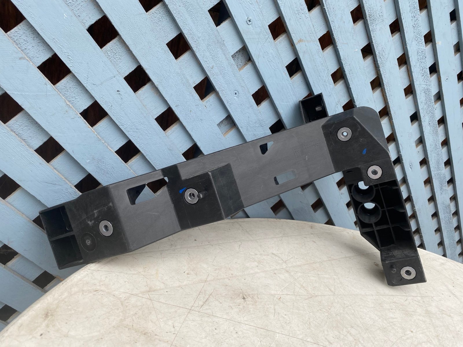 Pata izquierda de frontal JAC JS4 2021 - 2024