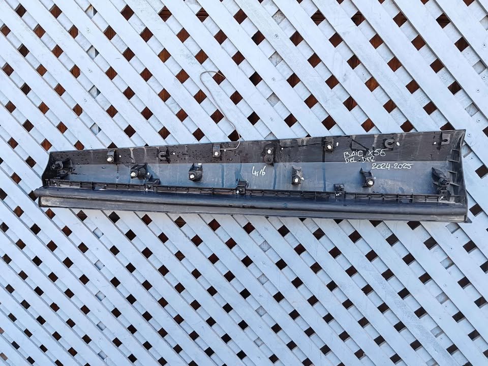 Moldura de puerta delantera derecha Baic x55 2024 - 2025 - Imagen 7