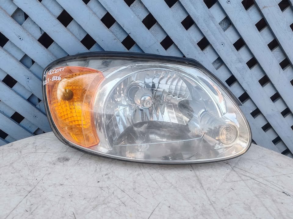 Óptico derecho Hyundai Accent 2003 - 2006