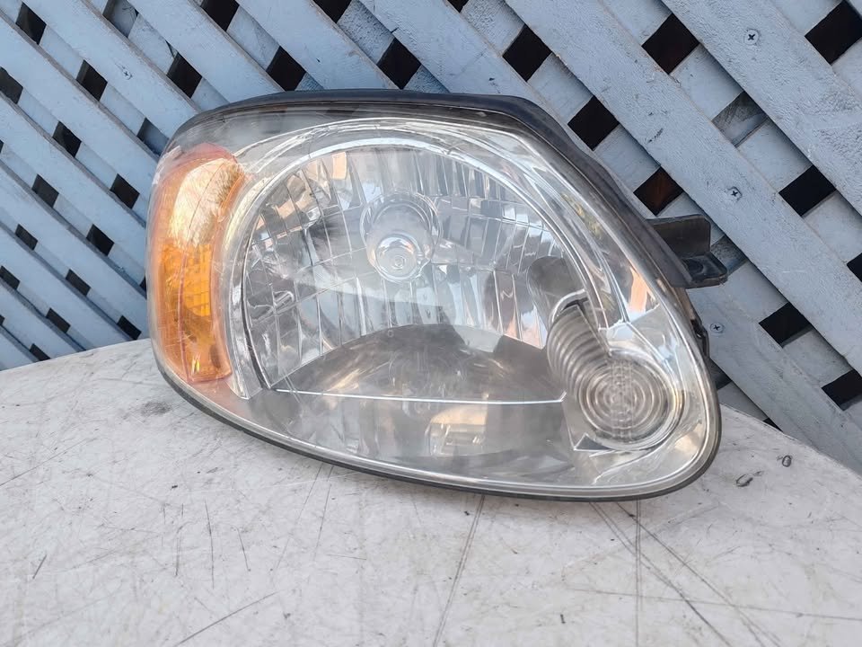 Óptico derecho Hyundai Accent 2003 - 2006 - Imagen 3