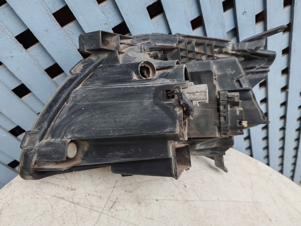 Óptico derecho Toyota Avensis 2003 - 2006 - Imagen 5