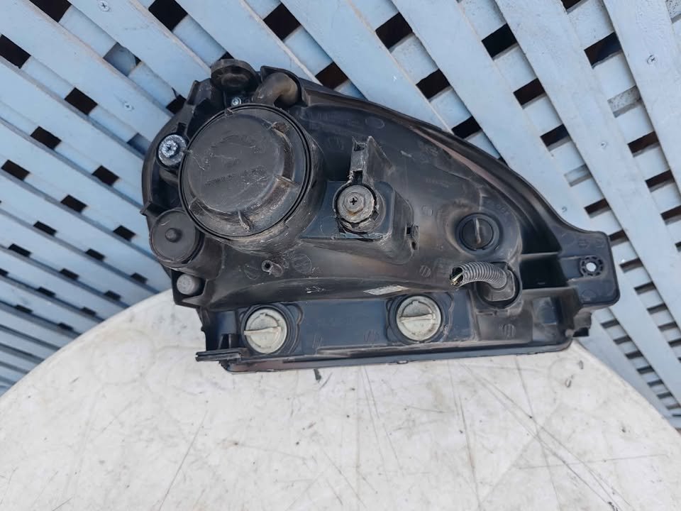 Óptico izquierdo Hyundai Tucson 2005 - 2010 - Imagen 7