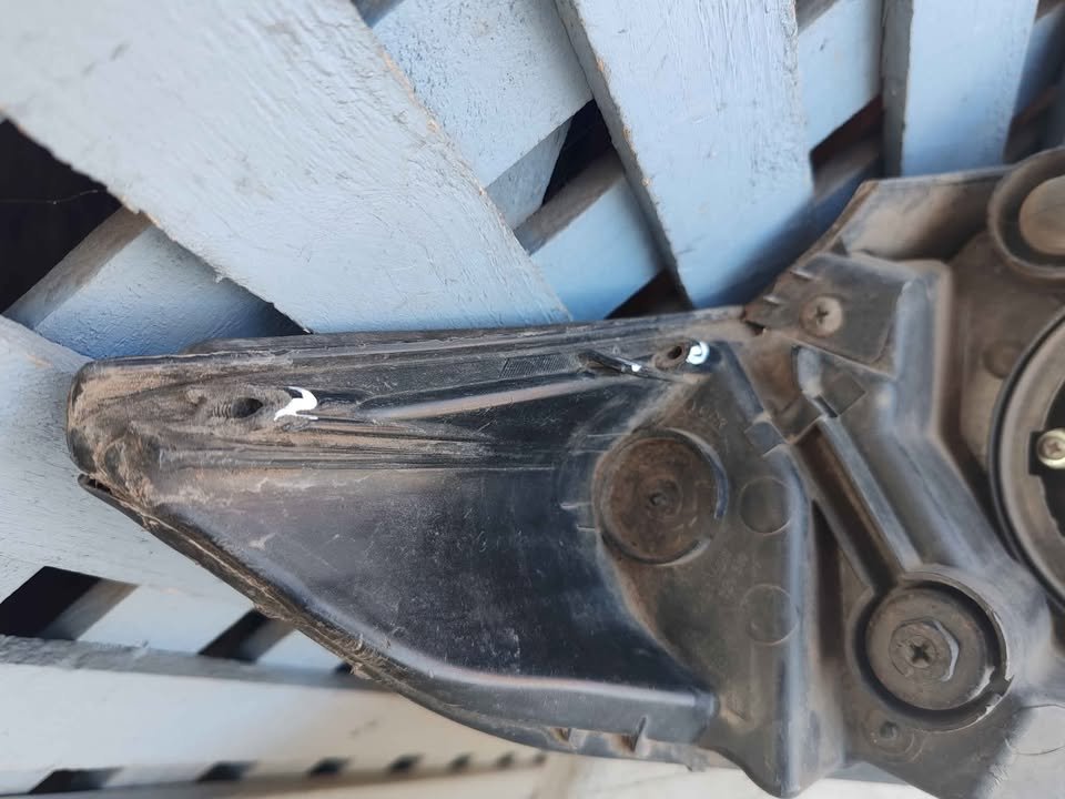 Óptico izquierdo Hyundai Tucson 2011 - 2014 - Imagen 6