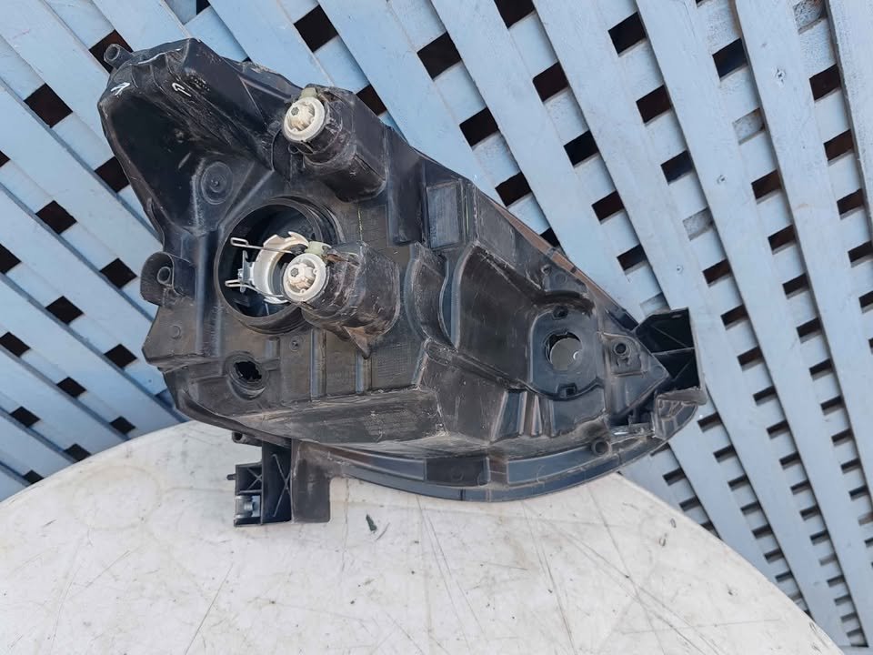 Óptico izquierdo Nissan March 2016 - 2021 - Imagen 8