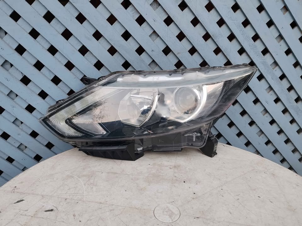 Óptico izquierdo Nissan Qashqai 2015 - 2017