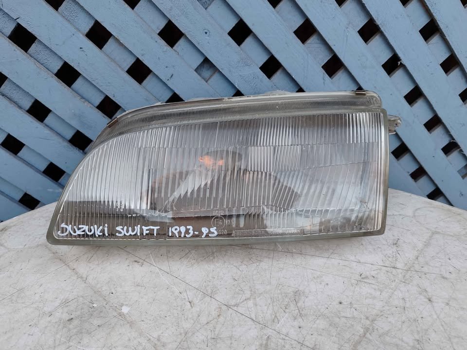 Óptico izquierdo Suzuki Swift 1993 - 1995