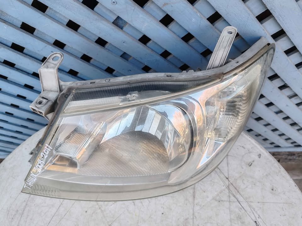 Óptico izquierdo Toyota Hilux 2009 - 2011 - Imagen 4